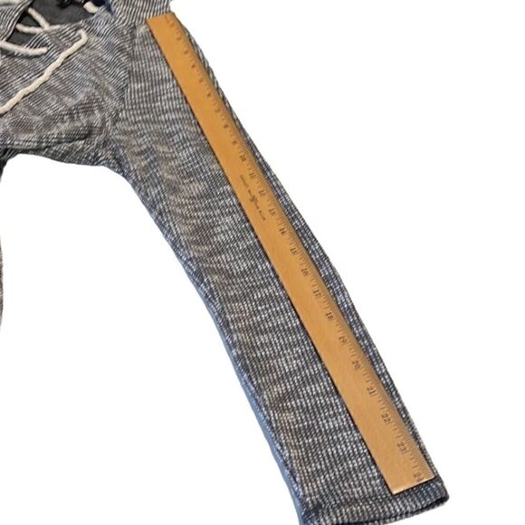 Inspired Heart Black and White Woven Front Pocket Hoodie Pullover Size M - Picture 11 of 15